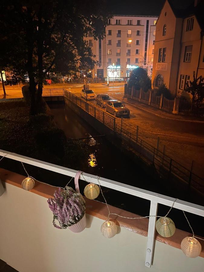 Lilis Apartment Mit Balkon Augsburg Dış mekan fotoğraf